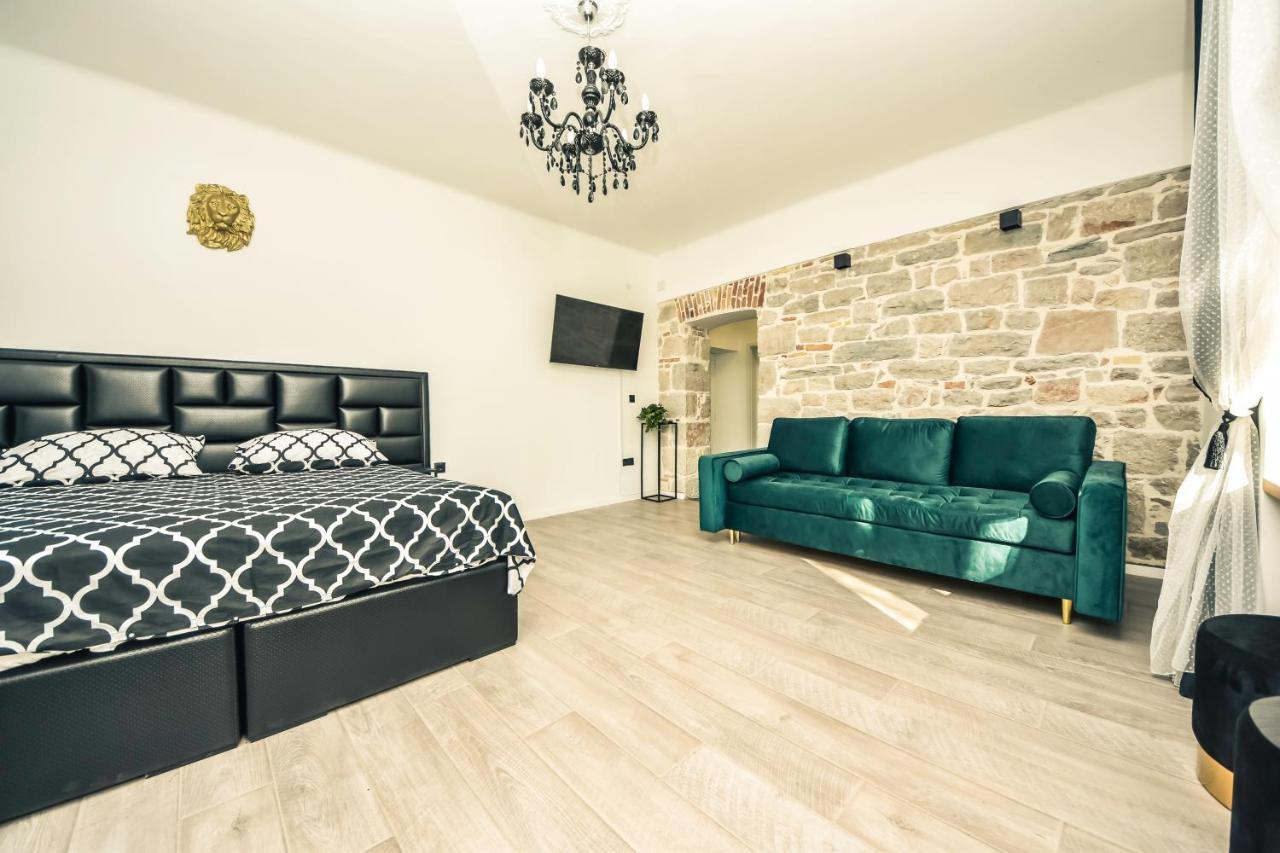 Luxury Heritage Apartment Zara Antica Zadar Exterior foto