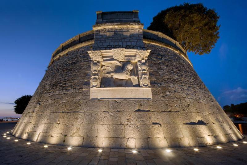 Luxury Heritage Apartment Zara Antica Zadar Exterior foto