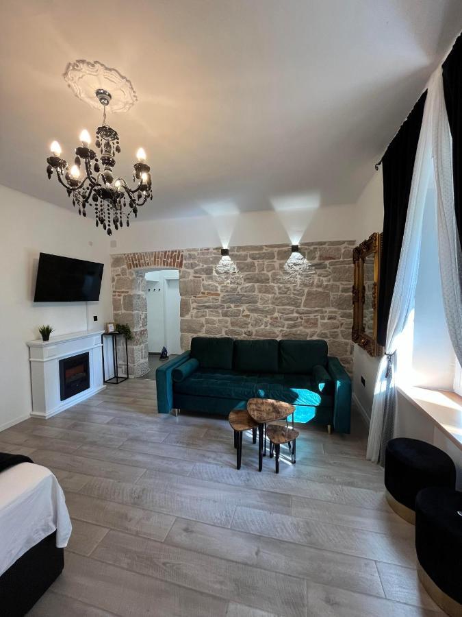 Luxury Heritage Apartment Zara Antica Zadar Exterior foto